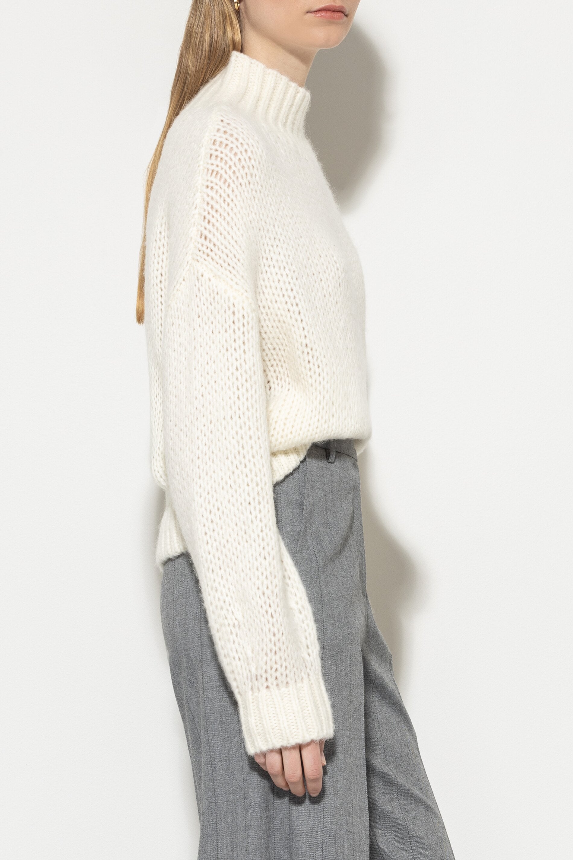 Turtleneck made from a wool blend