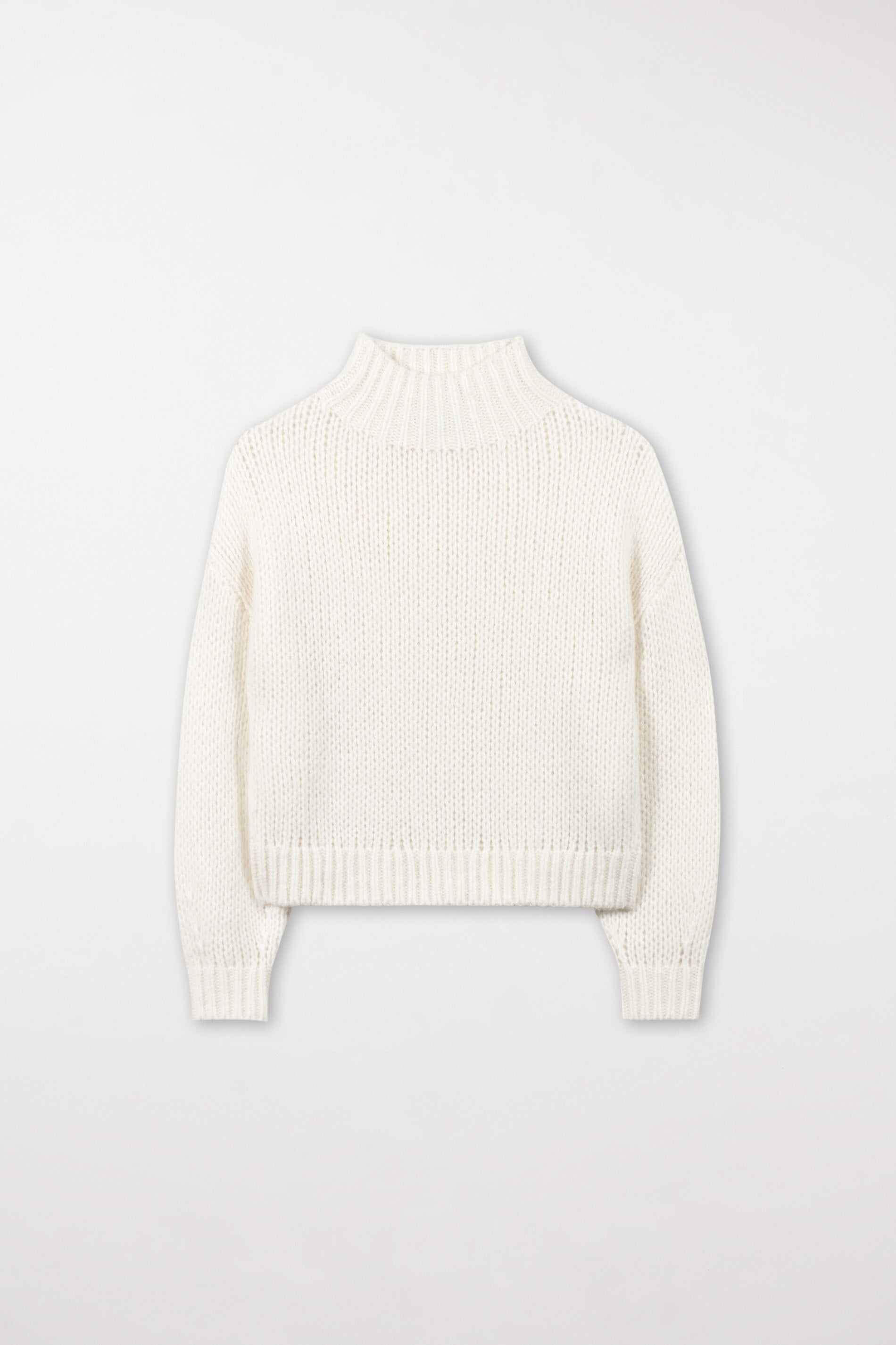 Turtleneck made from a wool blend