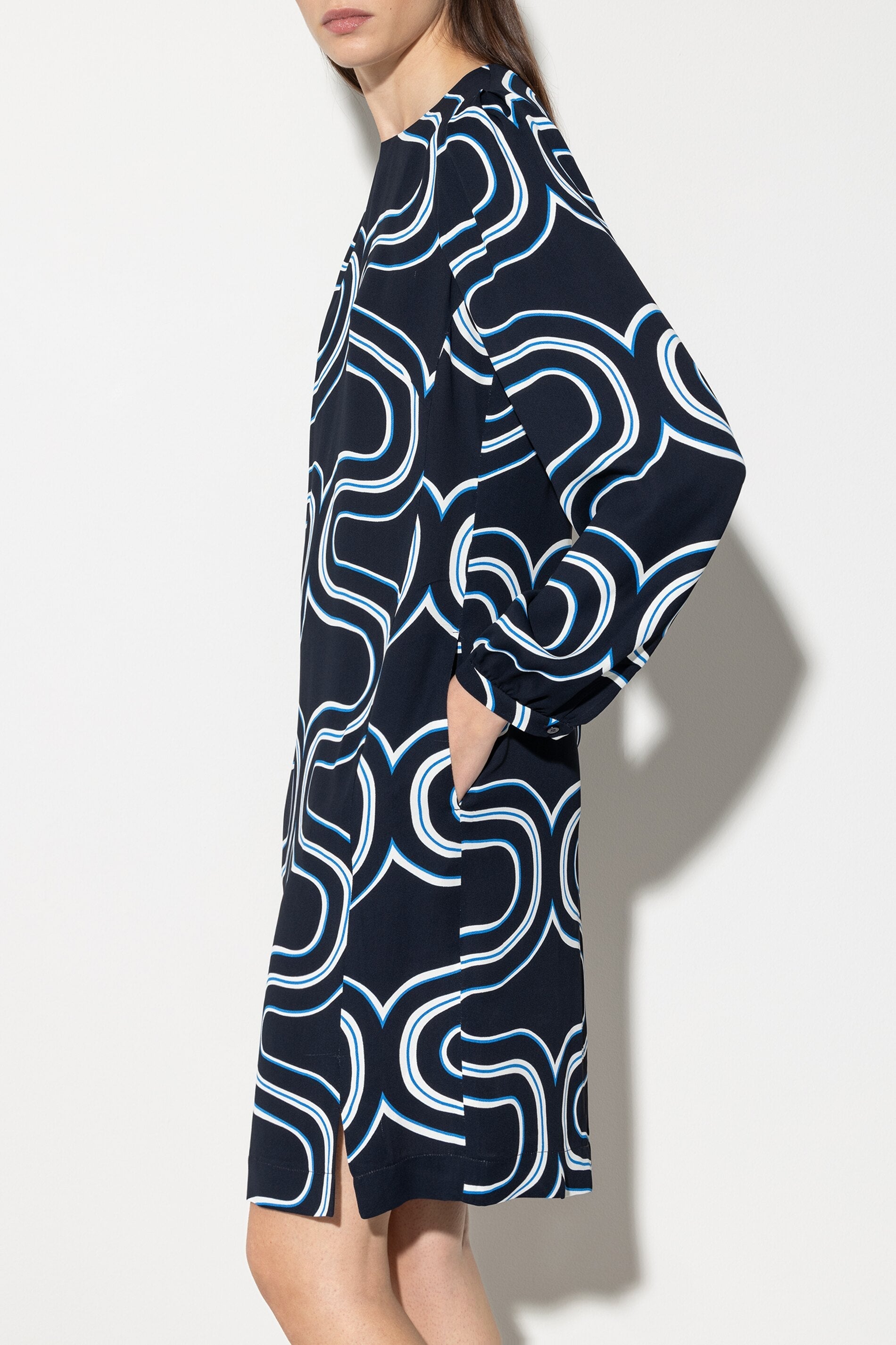 Minikleid mit Wave-Print