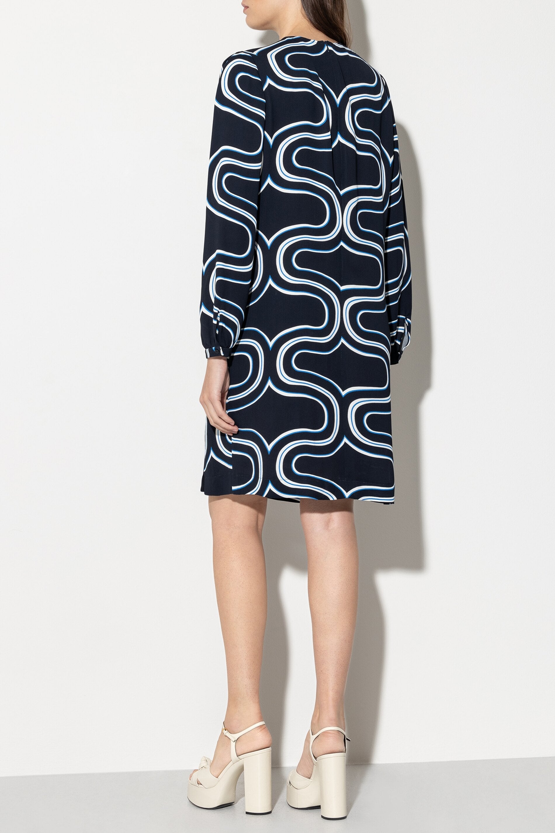 Minikleid mit Wave-Print